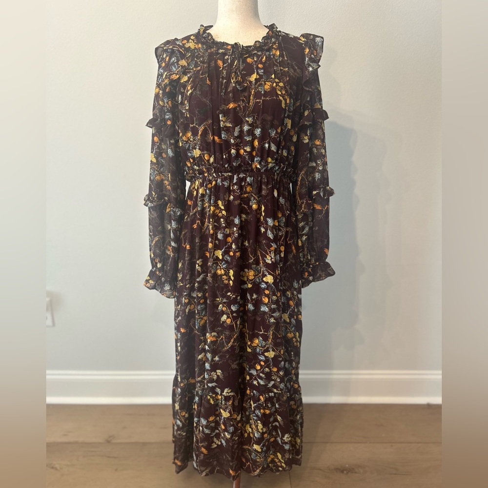 Chic Long Sleeve Floral Dress in Burgundy